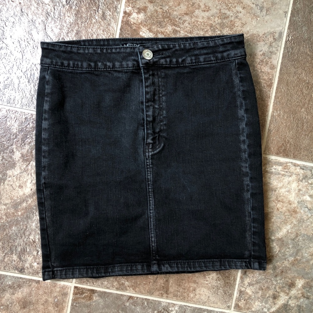 AEO Grey Stretchy Skirt